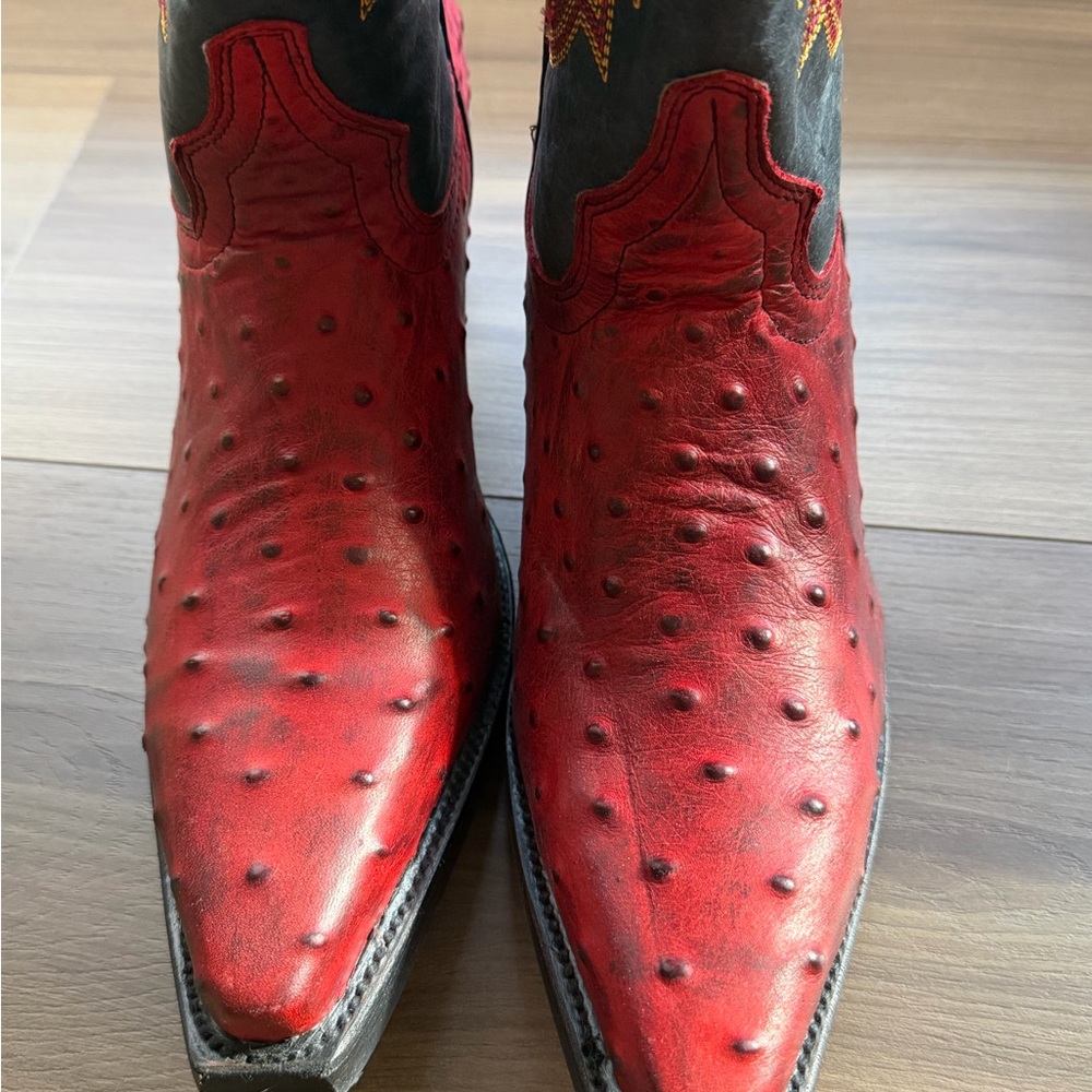 Dingo Red and Black Heeled Boots - Picture 4 of 7